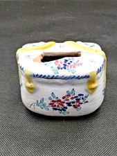 Très ancienne tirelire à