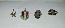 Lot Insignes Militaires et