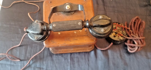 Ancien telephone bois - ancien,