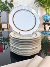 12 Assiettes plates Porcelaine