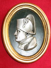 Médaillon Napoléon 1er *