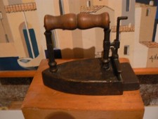 ancien fer à repasser à lingot