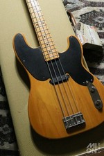 Guitare basse électrique