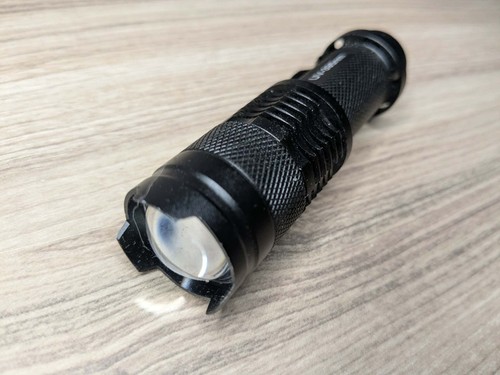 Lampe poche led - de, uv