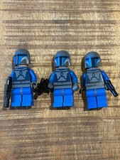 lot 3 figurines  Mandalorian /