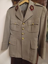 Ancien uniforme militaire