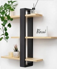 Jolie étagère murale en bois