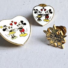 Lot pins Disney dont 2 Minnie Mickey cœurs lbb0147