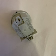 CANDY Pressostat 41042893 pour lave linge CSTG28TMVE/1-47