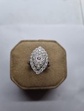 ##  MAGNIFIQUE BAGUE MARQUISE