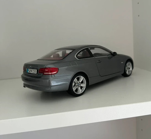 Kyosho bmw 3er e92 - 1/18,