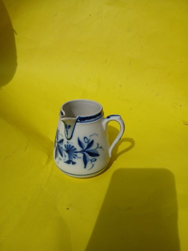 Joli pot porcelaine blanc - porcelaine,