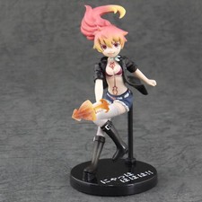 #F93-684 Figurine Half Age