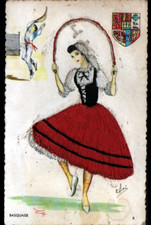 SPORT BASQUE (64) JOUEUR de PELOTE & DANSEUSE / Carte brodée vers 1950
