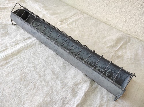 Mangeoire poules volailles - mangeoire, poules,