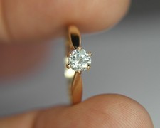 Bague solitaire en or jaune