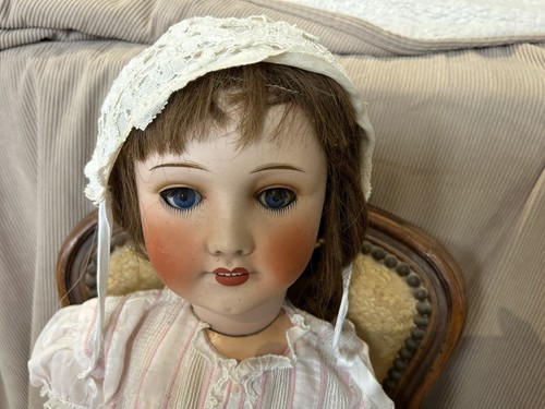 Jolie grande poupée ancienne - ,