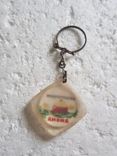 ANCIEN PORTE CLES MOUTARDE