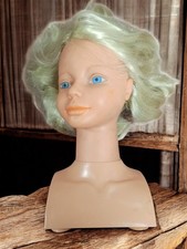 Ancienne tête à coiffer et