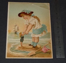 CHROMO 1880-1899 AU PETIT PARIS CLEUVENOT GRAY HAUTE-SAONE FILLETTE POUPEE