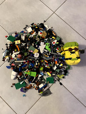 Gros lot de Légo divers + Minion (2,5 kilos)