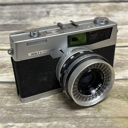 Petri 35mm film rangefinder - petri,