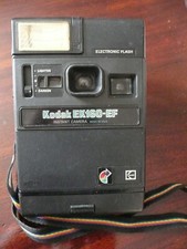 appareil photo ancien de marque KODAK EK160-EF 