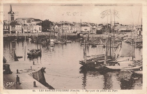 Les sables olonne barques - sables,