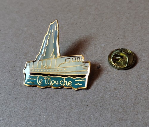 Pin bateau mouche de - bateau,