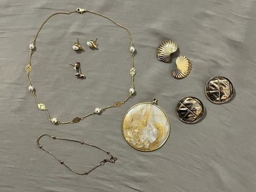 Lot bijoux fantaisies - bijoux,