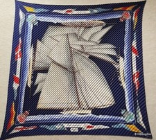 HERMES foulard plissé VENT PORTANT Yannick Manier soie pleated silk scarf