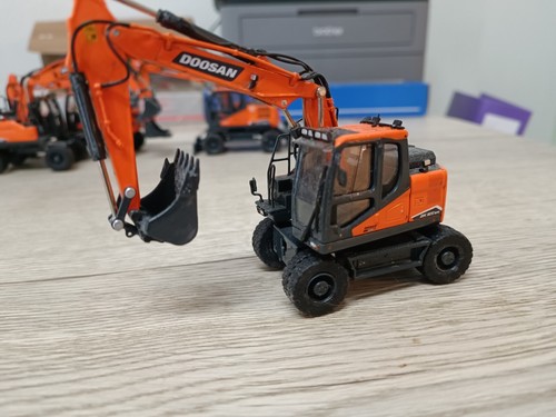 Pelle sur pneus doosan 165 - sur,