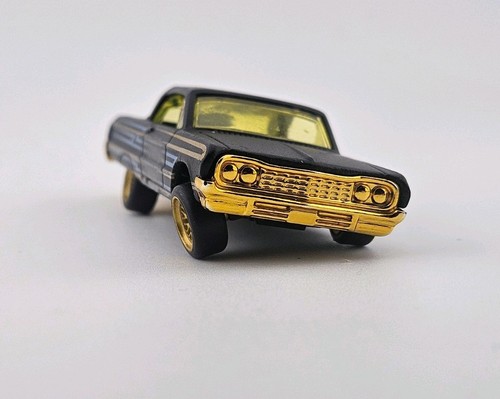 Hot wheels lowrider - hot,