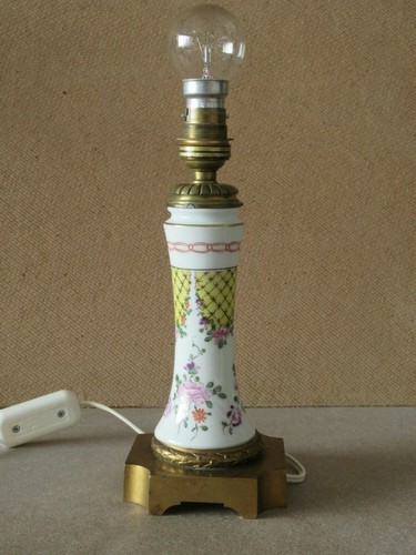 Petit pied lampe de chevet - ,