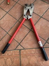 pince à sertir cosse