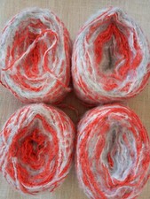 Lot de 4 Pelotes Fantaisies Tons Gris clairs et Rouges (280g)