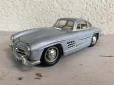 BURAGO  1/24 Made in ITALY MERCEDES-BENZ 300 SL Année 1954 en Métal Gris