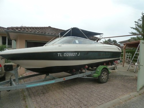 Vente bateau moteur inboard - bateau, a