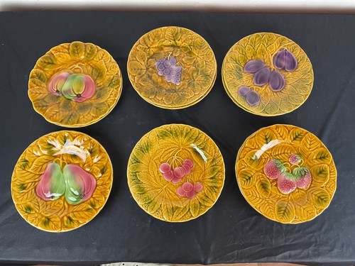 Assiettes barbotine décor - 12,