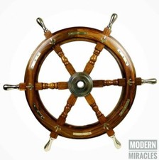 Ancien volant de bateau