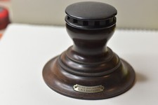 Encrier cabestan réalisé à partir du bois du navire HMS Britannia 1860/1916