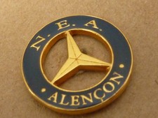 pin's pins badge. auto sigle