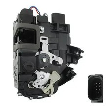 Serrure de coffre arrière