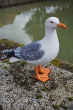 ME1105 FIGURINE  STATUETTE