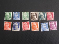 Lot 12 Timbres FRANCE Neufs**