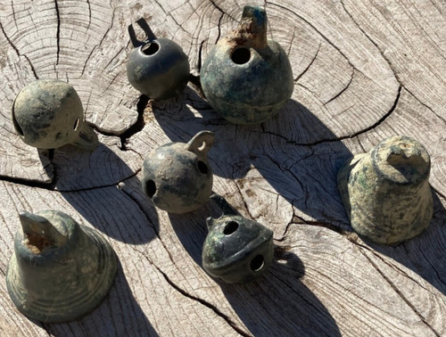 Lot petites cloches - de,