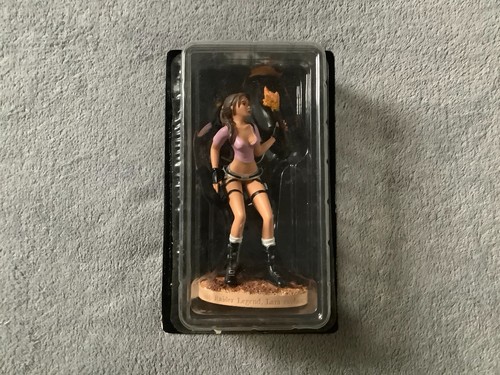 Figurine lara croft tomb - figurine,