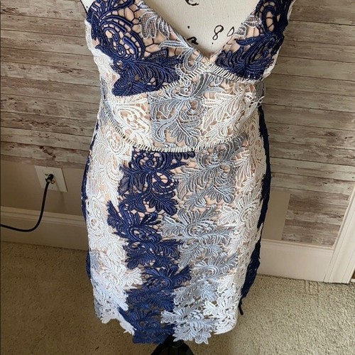 Nwt endless rose gorgeous lace - endless,
