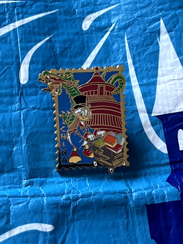 Disney pin trading scrooge - disney,