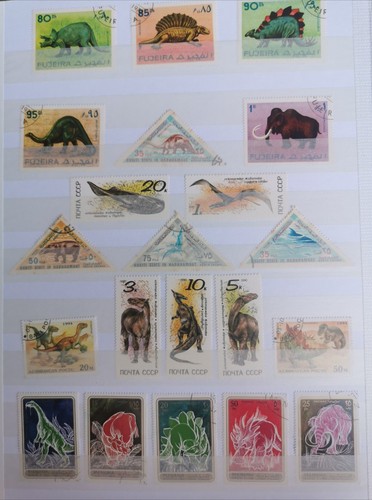 Lot timbres du - de,